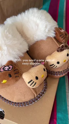 The perfect Hello Kitty slipper from @cozykitty.co 💖🎀 #hellokitty #hellokittylover #sanrio #slippers 