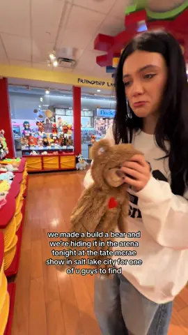 heheheheheh if ur seeing tate and i tonight in Salt Lake City there is the cutest lil bear with a voicenote from me inside it somewhere in the venue 🩷🩷im gonna put the hint where we hide it on my insta stories #alessirose #misspossessivetour #tatemcrae 