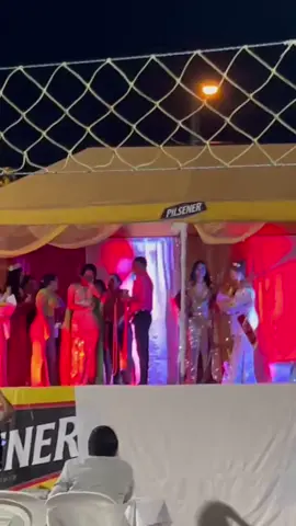 Toma la corona y tú cinta comprada payasaaa.                           #capibaratramposa#