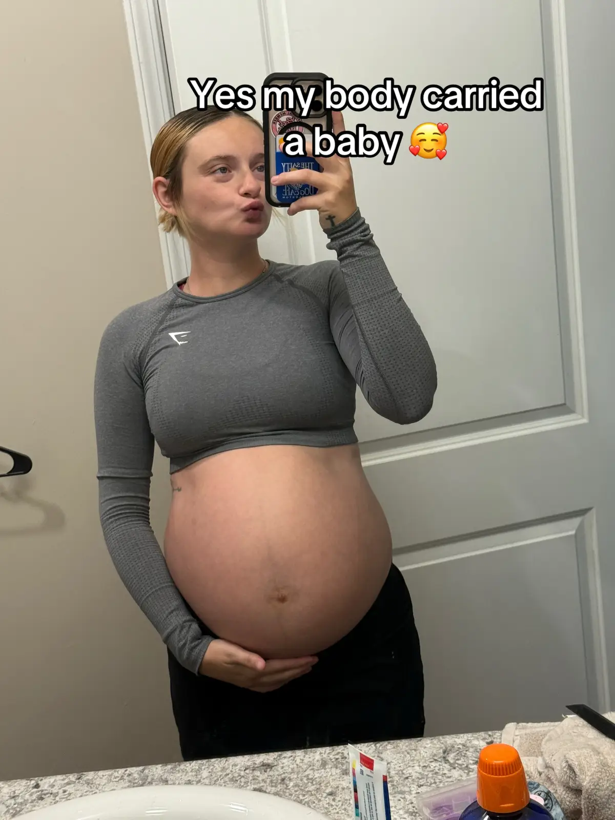 You may be able to tell I’ve had a baby or not be able to tell! I’m not as fit or skinny as I use to be and I’m so fine with that! My body carries my baby boy and that’s a miracle! I love my body no matter what! 🥰 #postpartumbody #postpartum #fyp #mombodypositvity #lovemybody 