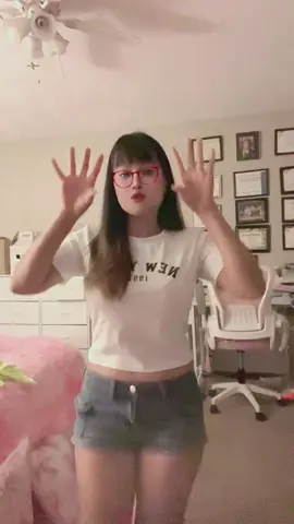 #newtrend #dancingtrend2025 #fyp #memyselfandi❤️💋 #dancewithmechallenge 