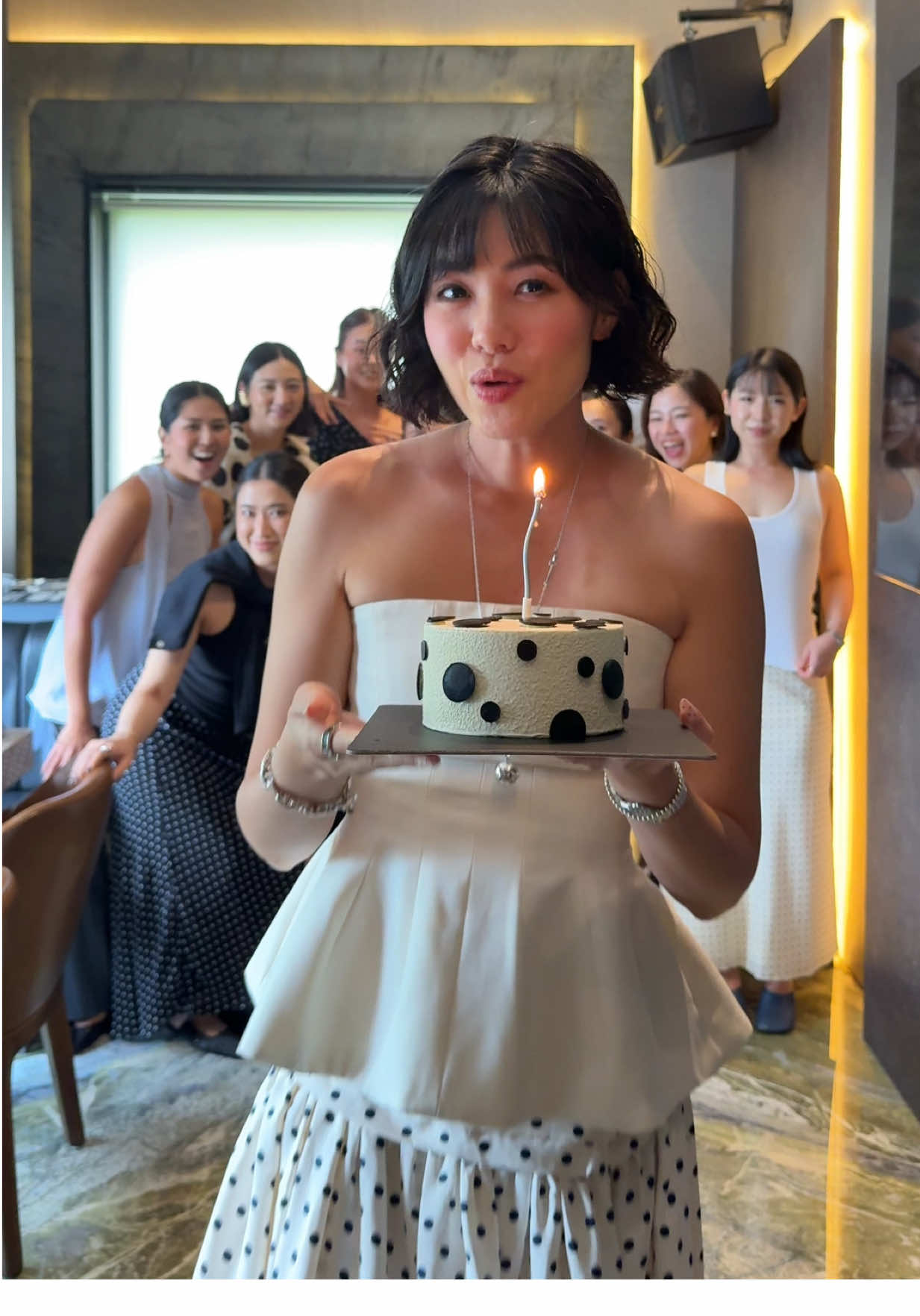 32 and thriving ♥️😙  #gayaditiktok #serunyaditiktok #fashion #style 