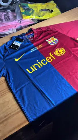 Most iconic Barcelona kit of all time? #mysteryresells #soccerjersey #barca #barcelona2009 #retrojersey 