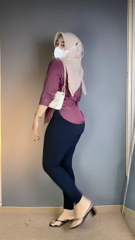 warna yang ini juga ngga kalah cakep loh sayy, yuk buruan di co😘 #rekomendasioutfit #kemejarayon #kemejawanita #ootdhijab #fyp 