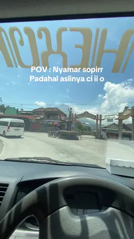 Terlalu mendalami penyamaran😭 #jogja24jam #xbcyza #sewahiacejogja #drivermuda #sewamobiljogja 