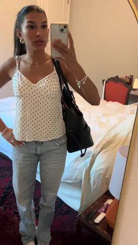 GRWM for my first day of American high school!! 🏫 🇺🇸 #GRWM #highschool #america #grwm #viral 