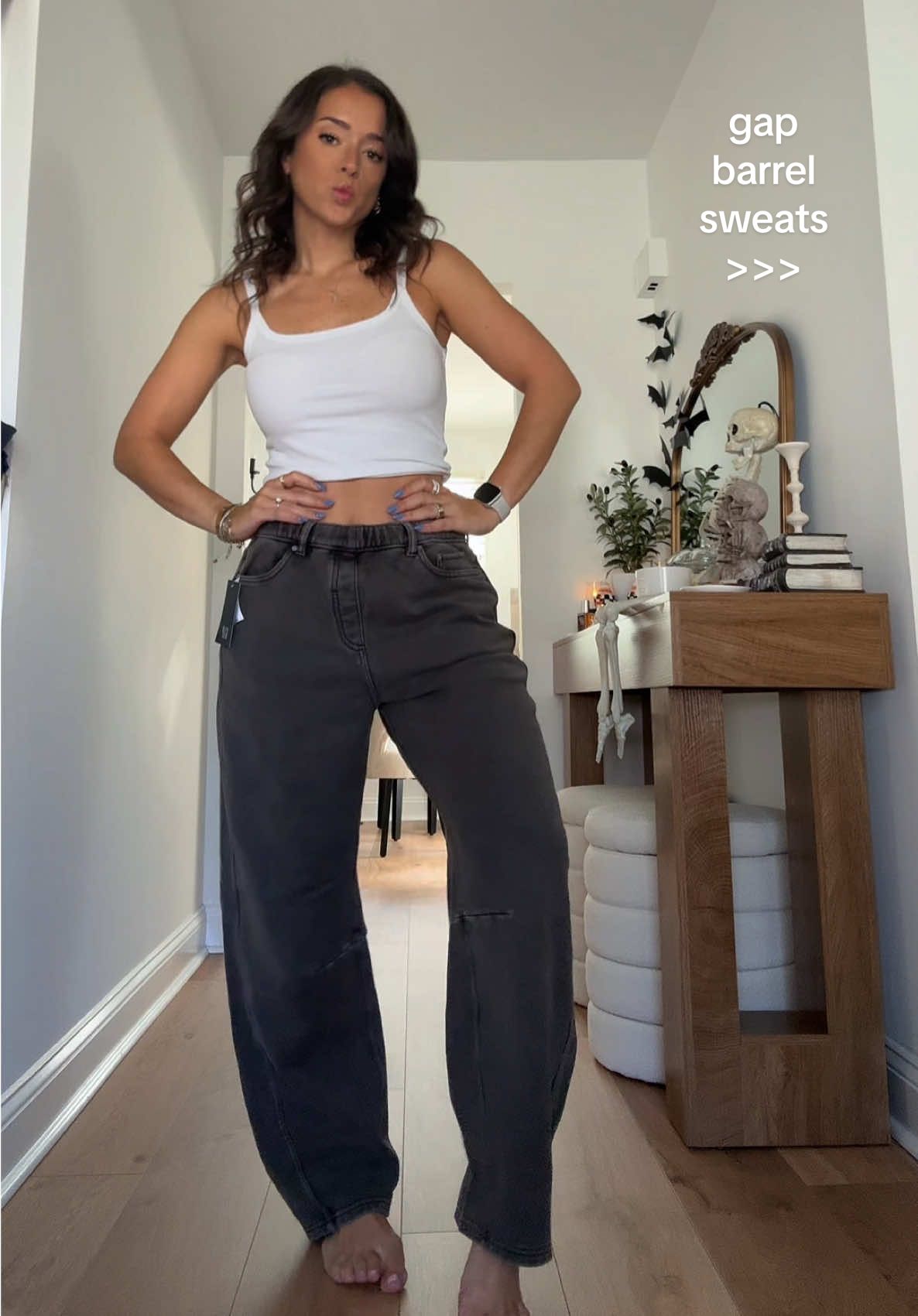 can’t get over these barrel sweats from GAP 🤩🤩