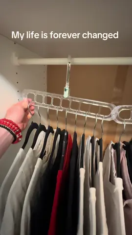 This is a game changer 🤯#hangers #homeessentials #fyp 