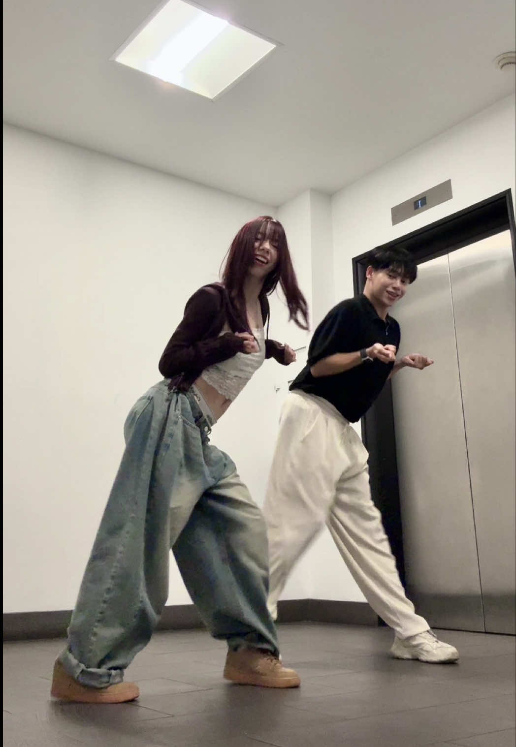 w/ the miniskirt king @drunkboba 🫶🏻 dc: mokeychen #AOA #miniskirt #kpopfypシ #dancechallenge