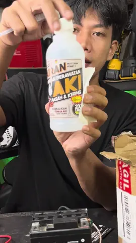 Membalas @꧁★ REZZ 乂 SAD BOY★꧂ cairan aki fiteccu air aki kering dan basah#airakikering #cairanperbaikanaki #cairanakifiteccu #miptah 