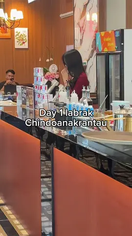 Labrak chindoanakrantau yg sok cantik di mcg cafe #fyp #viral #chindoanakrantau #cafemcg 