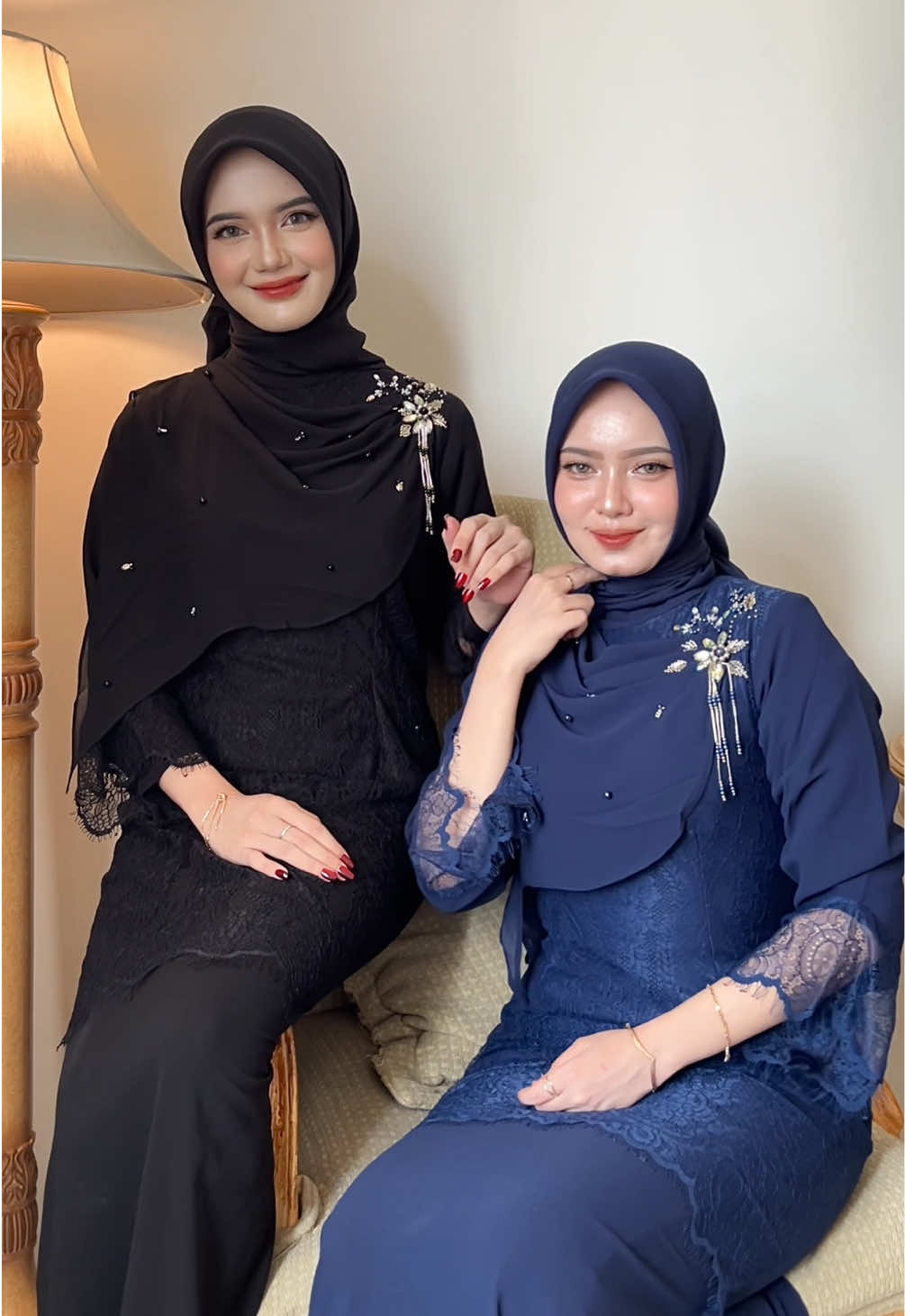 Kemarin nemu komenan, try on yang warna black dong kak, wokeeeyy Chiara in Black and Navy #fypp #berandatiktok #dresskondangan #kondangan #kondanganoutfit 