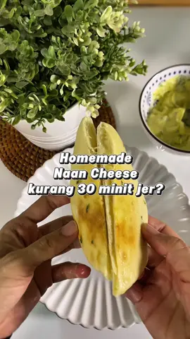 Resipi homemade naan cheese versi cepat, tak payah perap doh hihi Rynee ade lagi satu versi naan cheese gebu, nak tak? 😍  Senang betul uli guna Philips Food Processor ni! 😍 makin cepat masak di dapur hihi, nak tau lebih details? WA jer Rynee tau #CapCut #strongcutemama #philipsfoodprocessor #capcutcreator #amwayshahalam 