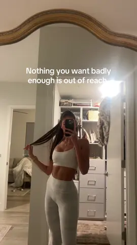 Cat fort in the back???? #fyp #urmom #gym #goals 