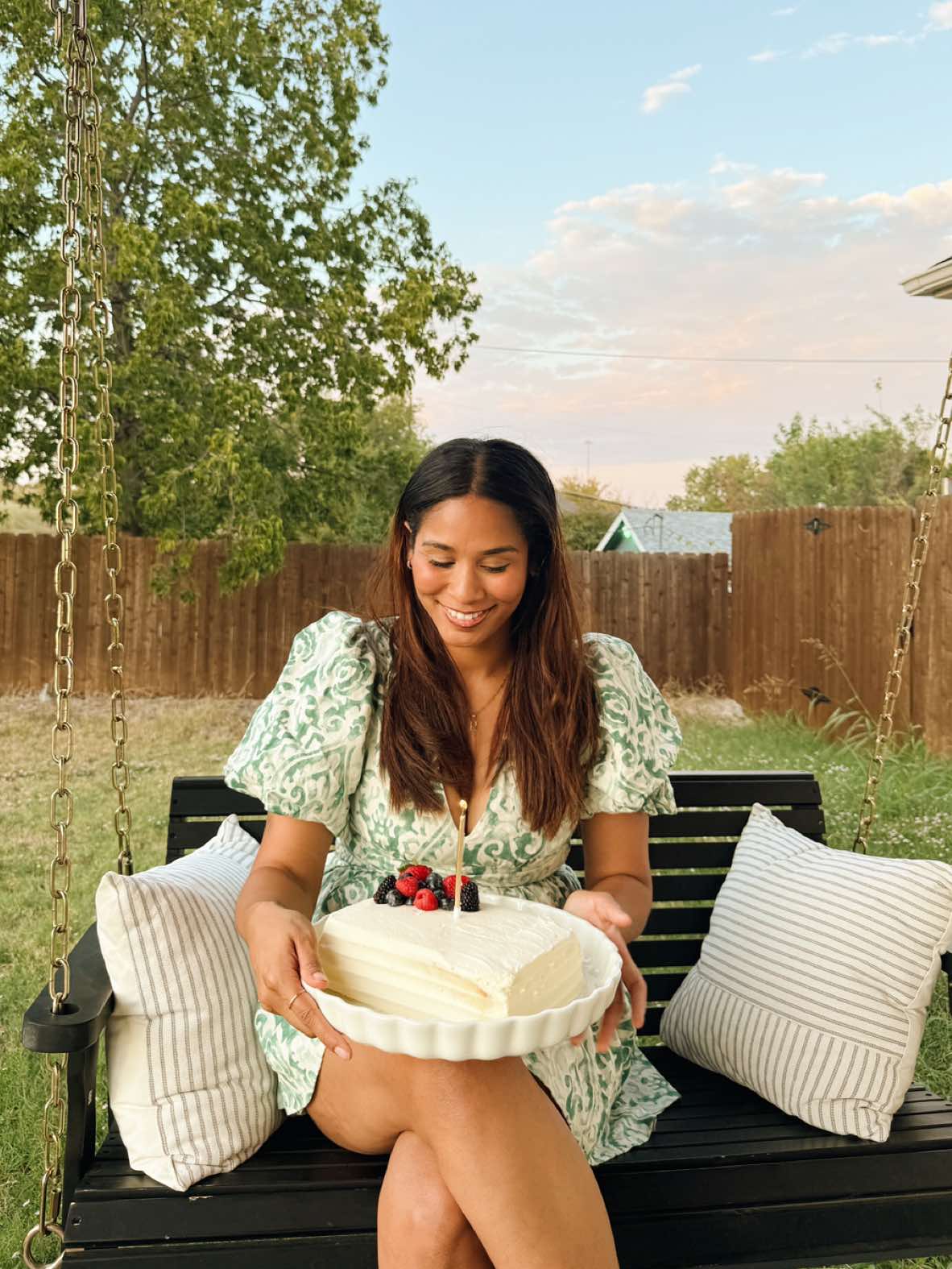 Rich because of them. 🥹🧡 Had the best birthday spent with my fav humans. Thank you guys for all the birthday love, I felt all the love from all over the world. 😭 thank you thank you thank you a million times.  #blacklove #blackfamilies #birthdaygirl #birthday #kingdomfamilies #kingdomcouple #marriedlife