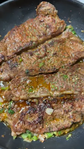 I love food 😩😩😩😩 #foodtiktok #Foodie #FoodTok #steak #hungry 