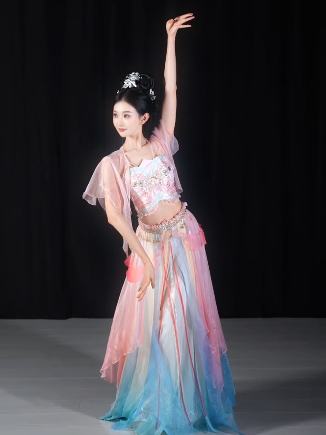 Chinese dance#Beautiful #Classical dance#beauty #Ancient costume#Dancing gracefully