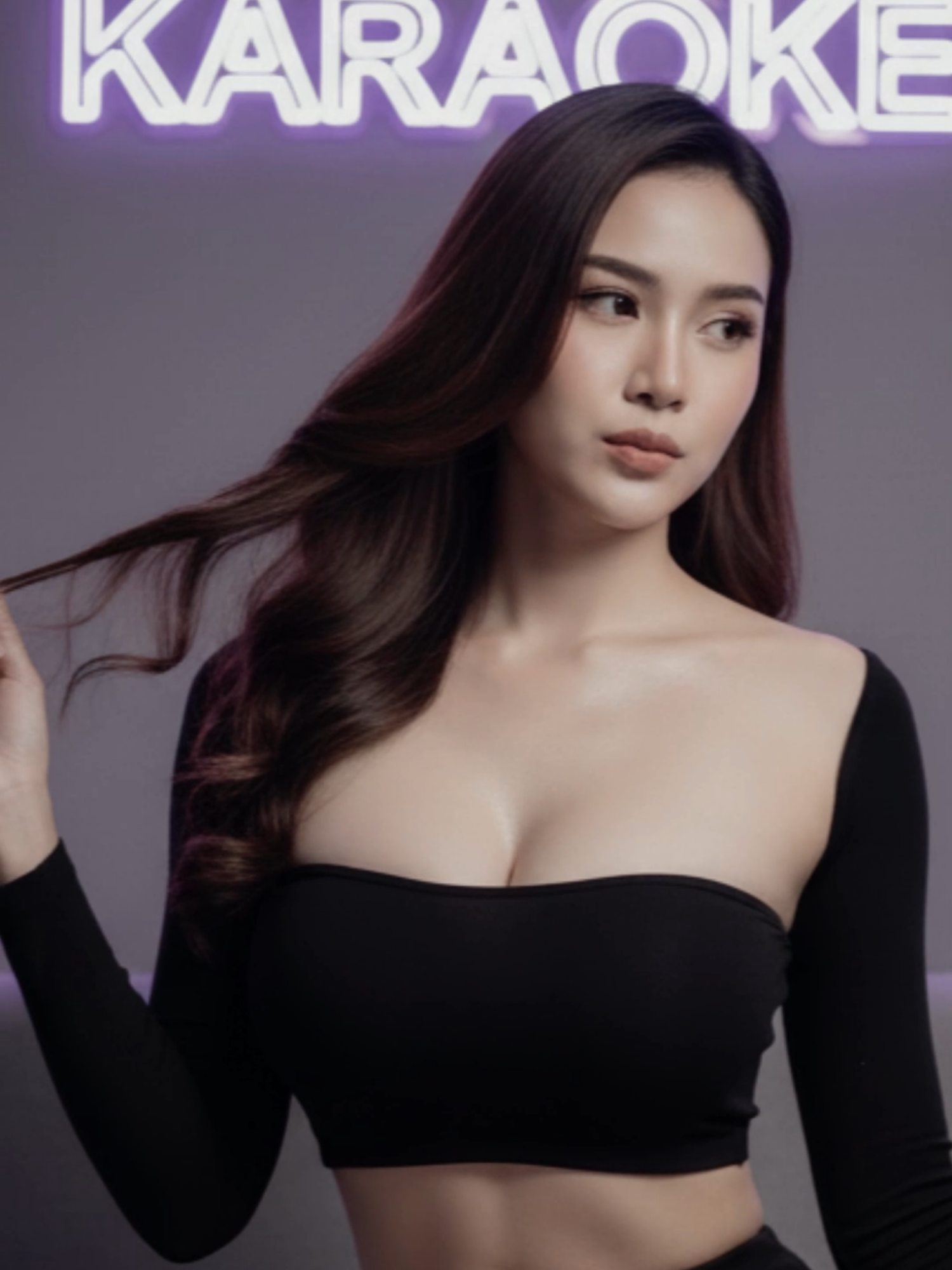 Pada ngeh kan yah??.. #aigenerated #characterai #asianbeauty #favorite #indonesia #model #ai #longhair #karaoke