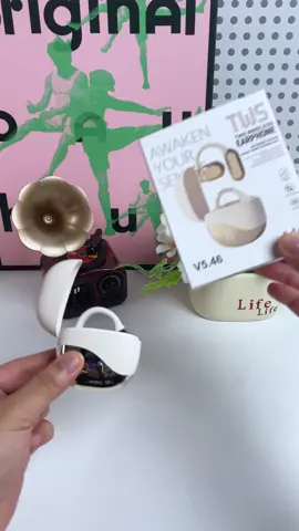 Recomiendo muchísimo estos nuevos auriculares 2025, pueden traducir 169 idiomas, ¡es realmente genial!#tiktokmademebuyit #headphonesrecommended #translation #headphones #fyp#tiktokshopblackfriday#earbuds #earbudsviral #translationearbuds #blackfridaydeals #tiktokshopcybermonday #falldealsforyou#fallstraw#fallstraw#TechObsessed #RushReady #falldealsforyou #fyp#goodstuff#goodthi #halloween#halloween2024#blackfrida #blackfriday2024#tiktokshopblackfriday #tiktokshopvalentinesday2025#couplegifts2025 #tiktokshopspringsale2025 #dealsforyouday#tiktokshopbacktoschoole #videowave 