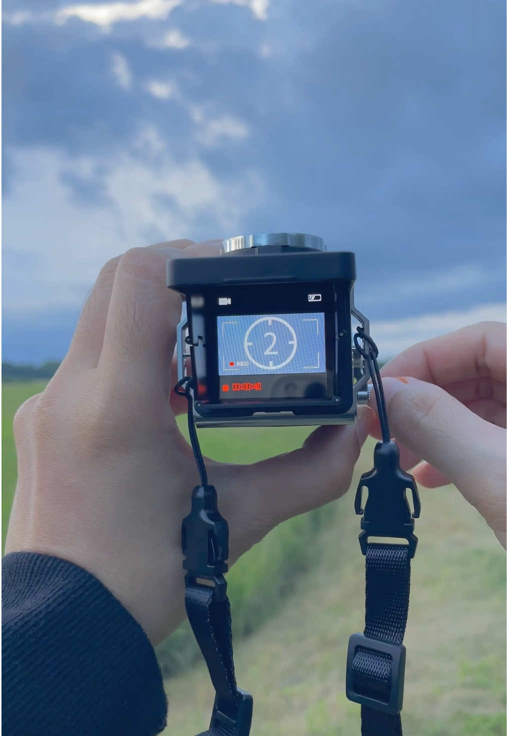 Replying to @huoxing34 #cameradigital #digitalcamera #retrocamera #digitalcameraaesthetic #fyppppppppppppppppppppppp 