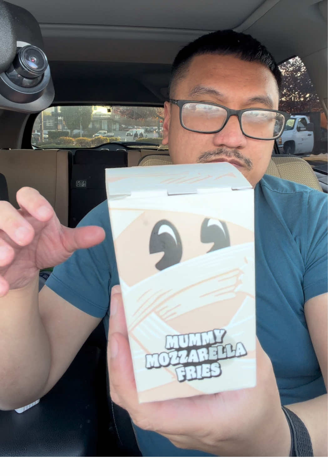 Burger King’s Monster Menu! #burgerking #burgerkingmonstermenu #whopper #mozzarellasticks #nuggets 