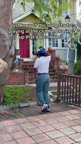 I be the greatest dancer when my favorite song comes on! #gillytheanswer 