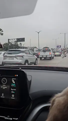 😂 Me encanta este audio, tenía que hacerlo, solo disfruten es para reír despues de todo!!😅🤭  🥲 Será que algún dia dejara de haber tanto Tráfico?? Jajaja  #fyppppppppppppppppppppppp #guayaquil_ecuador #trafico #jajajaja #audiosparatiktok 