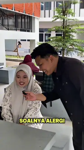 kamu alergi swasta, kalo aku cinta keduanya😋 #uirunggul #ugm