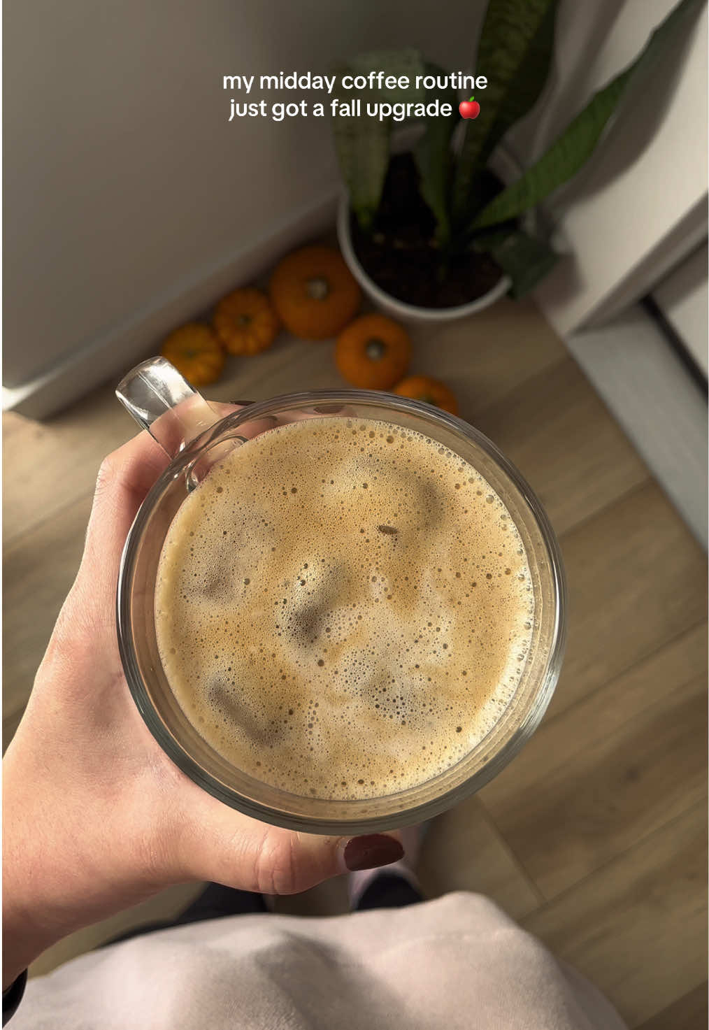 Fall flavor fix ✨ My midday coffee just got an upgrade — Califia Farms Caramel Apple Crumble 🤍🍎 @Café Bustelo @Califia Farms  #coffee #middaypickmeup #pickmeup #fallcoffee #icedcoffee 