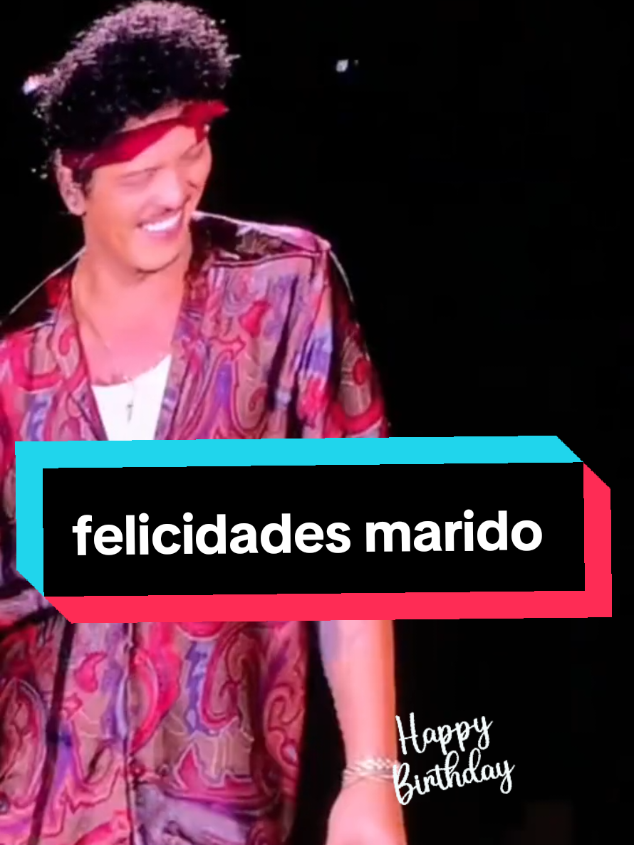 Vem 40 anos com carinha de 30 e corpinho de 20! #foruyoupage #viralvideos #foruyou #brunomars #foyou 