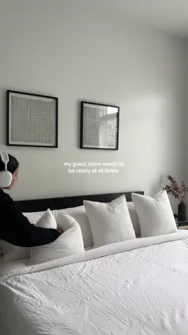 nothing brings me more joy than someone wanting to stay over 🥹✨ if you have a guest room, it should never be more than 15min away from ready!  #hosting #guestroom #laundryday #houseguest #hostingtips  @Clorox @Clorox Scentiva @IKEA @dedcool (please bring @THE OUAI collab back) 