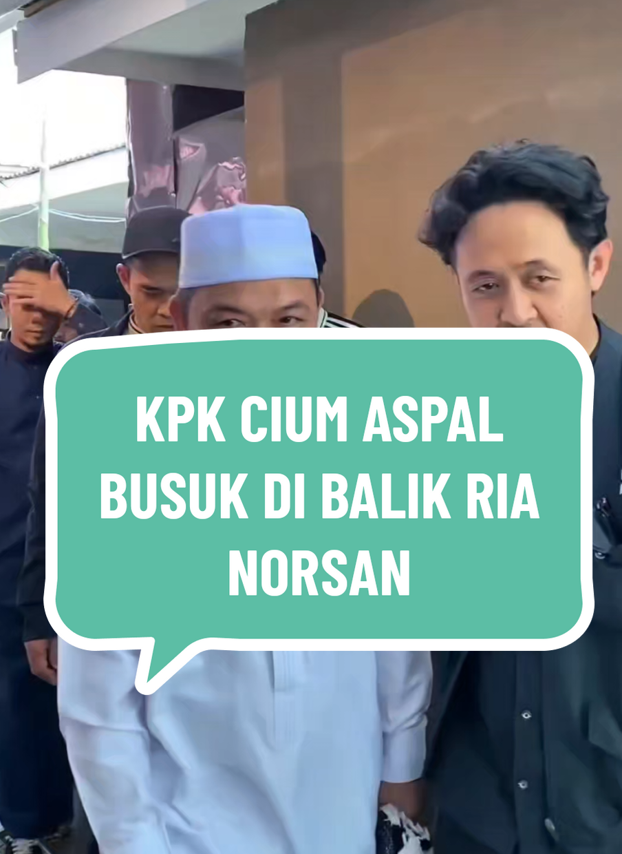 Aspal Busuk di Balik Kekuasaan!” Gubernur Kalbar Ria Norsan diperiksa KPK terkait proyek jalan Mempawah senilai Rp 40 miliar. KPK geledah rumah dinas, HMI turun ke jalan, dan aktivis Paijo Parikesit menuding ada korupsi sistemik di balik proyek infrastruktur Kalbar. Rakyat tak butuh janji pembangunan, mereka butuh kejujuran dan keadilan. #RiaNorsan #KPK #KorupsiJalanMempawah #KalbarBergerak #PaijoParikesit 