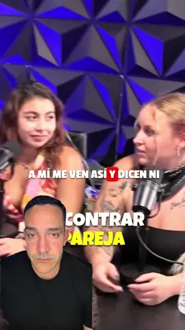 Nadie te lo va a decir, pero amarte no significa dejarte caer. Últimamente veo a muchas personas repitiendo la frase “así como soy, me tengo que querer”… Pero, ¿desde cuándo el amor propio se convirtió en sinónimo de rendirse? No confundas aceptarte con abandonarte. Decir “me amo así” mientras destruyes tu cuerpo con malos hábitos, comida basura y cero disciplina… no es amor, es autoengaño disfrazado de autoestima. Amarte de verdad es cuidarte, no conformarte. Amarte es mirarte al espejo y decir: “No estoy donde quiero estar, pero estoy dispuesto a cambiarlo”. El verdadero amor propio no se dice, se demuestra. Se demuestra en cada decisión que tomas: levantarte cuando no tienes ganas, comer bien cuando nadie te ve, entrenar cuando nadie te aplaude. Porque cuidarte no es superficial, es respeto. Y cuando te respetas, cambias todo: tu cuerpo, tu mente y tu vida. Si de verdad te amas, empieza hoy. Deja de usar el “así soy” como excusa, y conviértelo en el “así decido ser”. Yo te enseño cómo, y además te regalo dos herramientas: tus requerimientos para que aprendas a comer de todo, pero en orden, y una rutina para que puedas empezar. Solo dale clic a mi perfil y elige esas opciones.