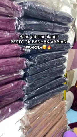 Paris jadul nonlabel produksi safarahhijab😍 warna lagi bnyk bgbt beb ,mau po warna jga bisa S&K bsa dm ya ,yg mau order bisa dikeranjang kuning untuk mix warnaa #grosirhijabmurah #parisjadul #grosirtanahabang 