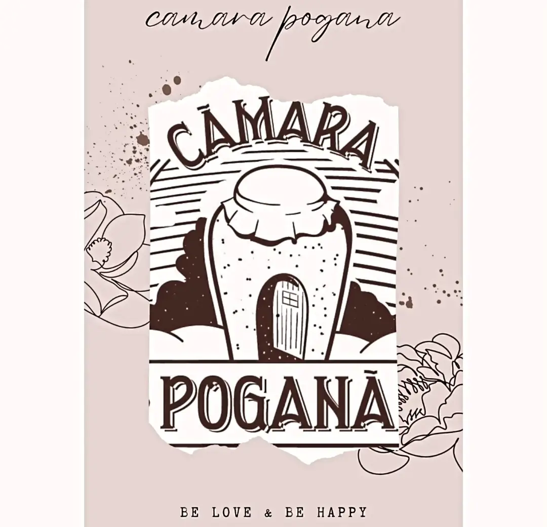 Dragi iubitor de gustos, sănătos și frumos vrem să vă spunem un mulțumesc. Fiecare alegere pe care o faceți de a cumpăra de la noi este mult mai mult decât o simplă tranzacție. Este o dovadă de încredere și o susținere directă pentru visul nostru și pentru oamenii care muncesc aici. Când deschideți un produs de la noi, să știți că nu țineți în mână doar un obiect, ci și un gest de solidaritate. Voi sunteți pilonul care ne ajută să fim nu doar o afacere, ci o parte vie și activă a locului în care trăim cu toții. Vă suntem profund recunoscători pentru generozitatea și loialitatea de a alege un drum care sprijină oamenii și locul acesta. Cu cea mai mare stimă și recunoștință, Echipa Cămara Pogană