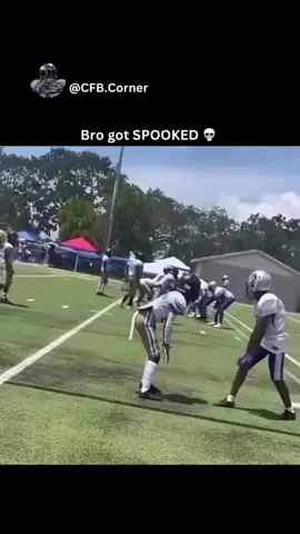 Welcome to the fastest growing football page on TikTok 🤝🏽 #CollegeFootball #Football #CFB (via: cornerbacksonly/IG)