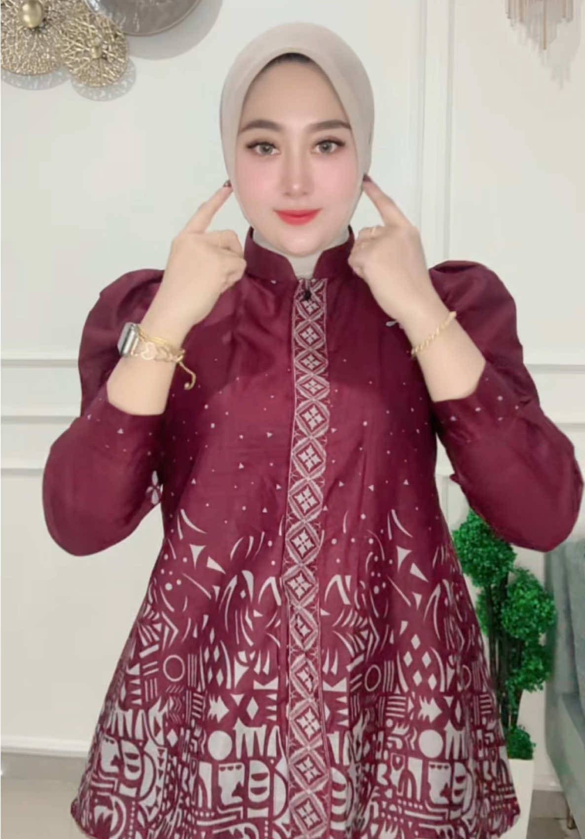 Warna burgundy 😍 #fypツ #bajubatikwanita #ootdhijabstyle 