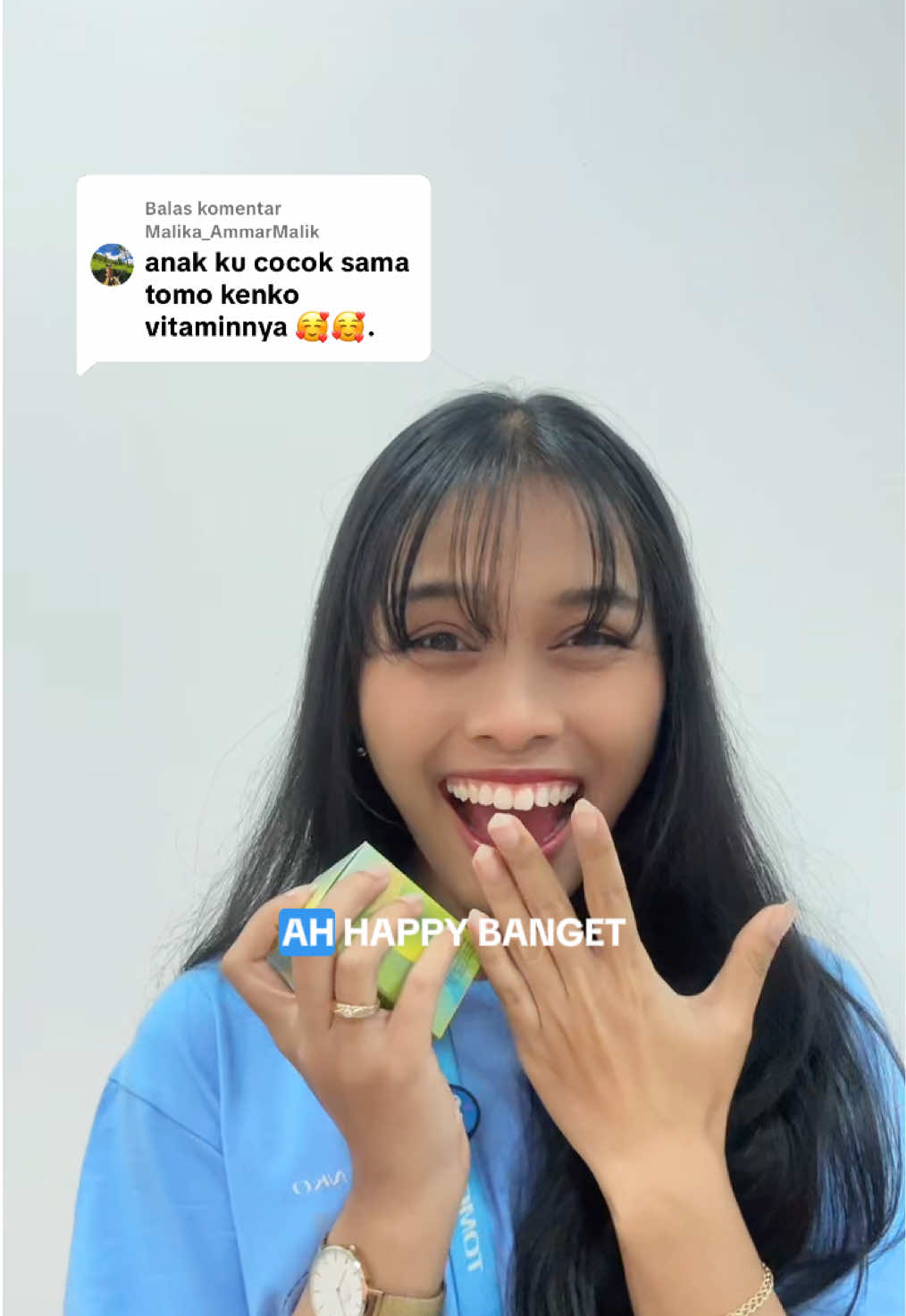Membalas @Malika_AmmarMalik Ihhh happy loh Minko tiap dapet testimoni kaya gini 😆 D3 Chewable emang bagus banget buat ningkatin imun anak, apalagi buat jaga kesehatan tulang dan gigi 😍 Orang dewasa juga bisa minum, jadi bisa banget dikonsumsi 1 keluarga 😚 Yukk samaan vitaminnya 🫶🏻 #tomokenko #vitamintomokenko #vitamindtomokenko #vitaminanak #dailyvitamins 