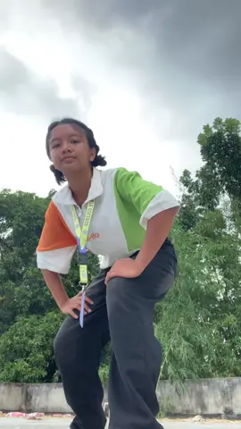 here’s my intro!! #fyp #dance #viralvideo #tiktok #footwork 