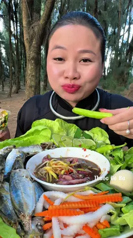 Quê em có mắm mới là em làm video liên tục để anh chị kịp thấy mắm ngon. #thuoccoba #dacsanvietnam #mukbang #xuhuong #ancungtiktok 