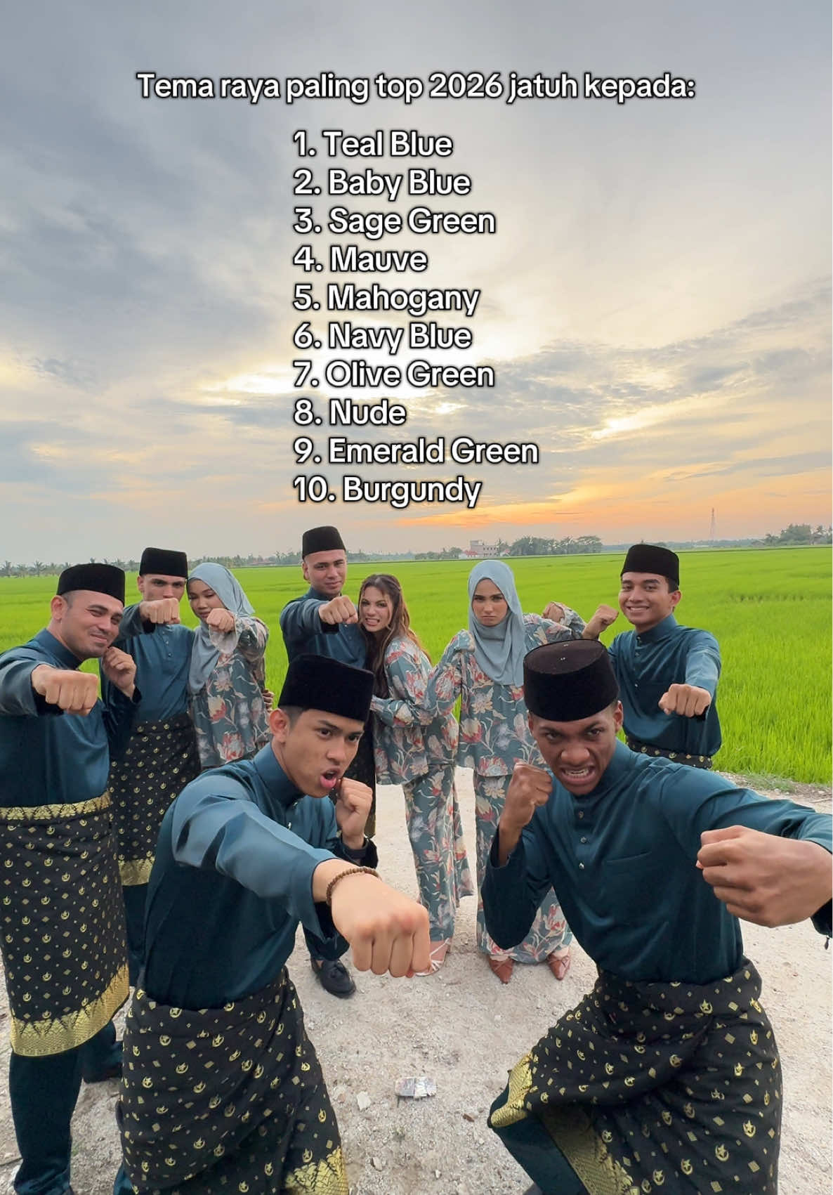 Dah boleh plan siap-siap nak pakai warna apa untuk raya next year!! #bulanbintang #bajumelayu #raya2026 