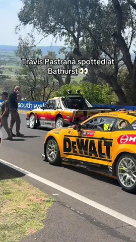 What do we have here 👀 #supercars #Motorsport #bathurst #travispastrana #hoonigan 