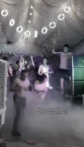 Kính già yêu trẻ, đàn bà bàn trên, đàn ông bàn dưới 🤣#TikTokAwardsVN #xuhuong 
