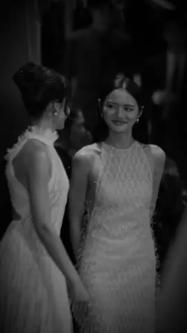 Ngày 61:  Ánh mắt đó, nụ cười đó làm sao mà giả được 🤫  #lookmhee #sonya #lmsy #elfwr 