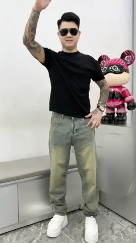 Phom quần xuông côn . Ko dộng ko bó . Ae phối đồ dễ . Nhìn nam tính