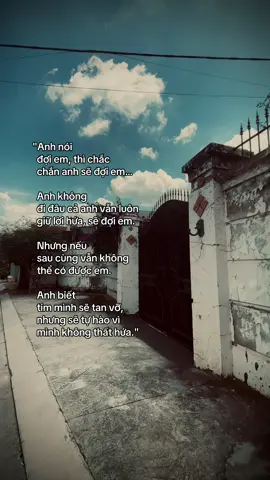 花朵只有在有人浇水时才会绽放 我只有站在我爱的人面前时才会微笑 