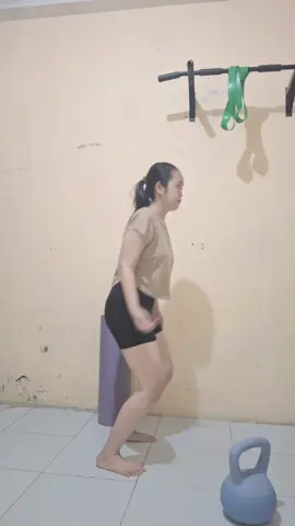 ib : @workoutbysol  #squatchallenge #fyppppppppppppppppppppppp 