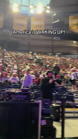 Over 4,000+ people gathered today for the Turning Point USA event at Montana State. America is waking up, revival is here! The words and wisdom shared were inspirational in so many ways. This. Is. The. Turning. Point. #turningpoint #montana #charliekirk #turningpointusa #america 