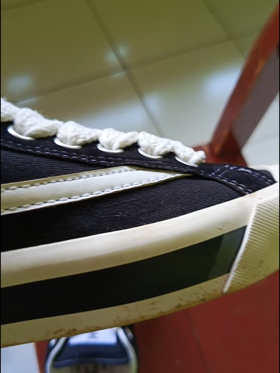 sepatu gemuk keren menawan #sepatugemuk #sepatusneakers #sepatusekolah #sepatuhealing #fyp 