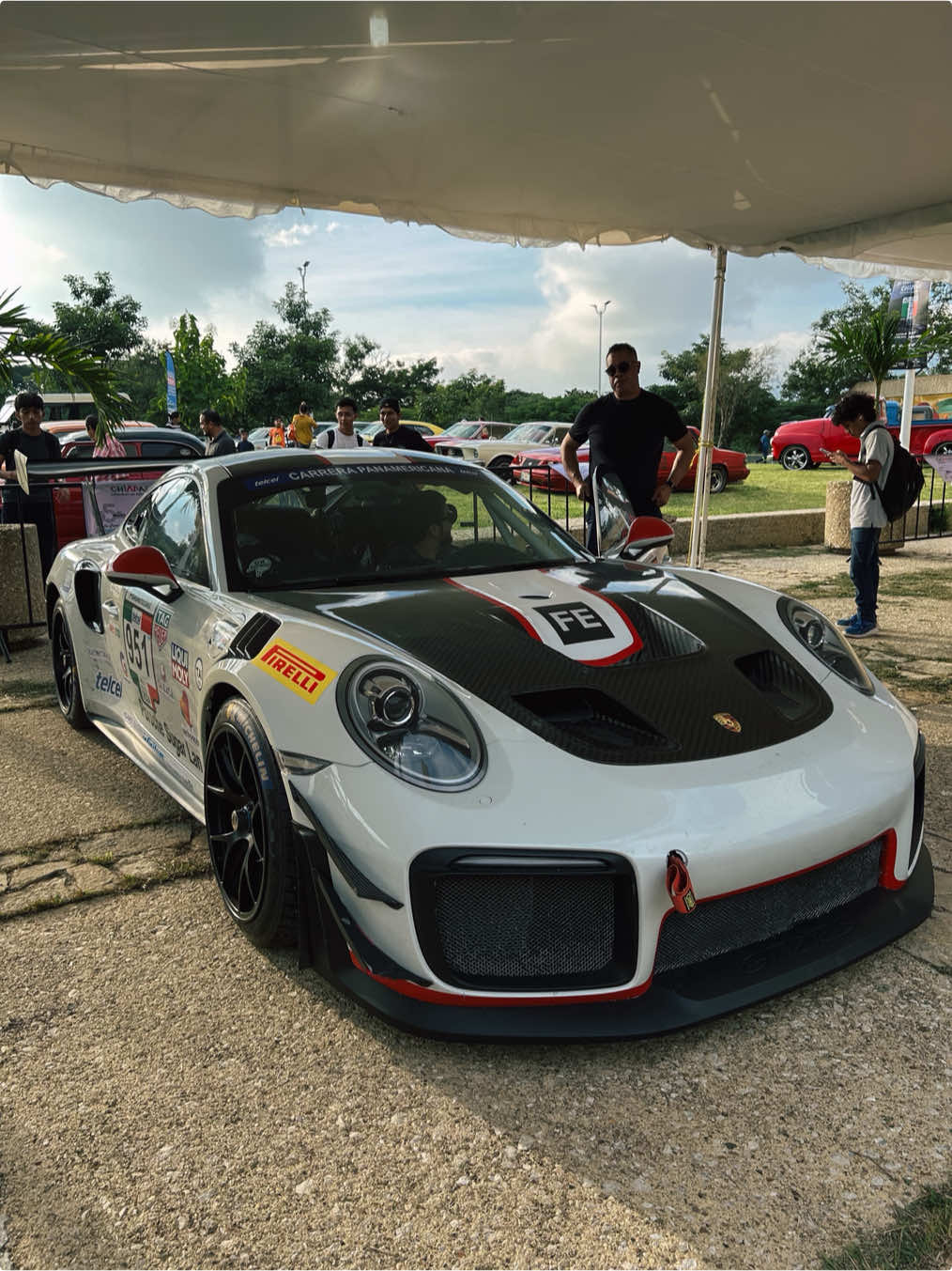 𝙋𝙤𝙧𝙨𝙘𝙝𝙚 𝙂𝙏2 𝙍𝙎 🏎️ #porsche #gt2rs #lacarrerapanamericana #paratiiiiiiiiiiiiiiiiiiiiiiiiiiiiiii #fyp #autos #chiapas 